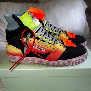 Off-white off court sneaker black multicolor